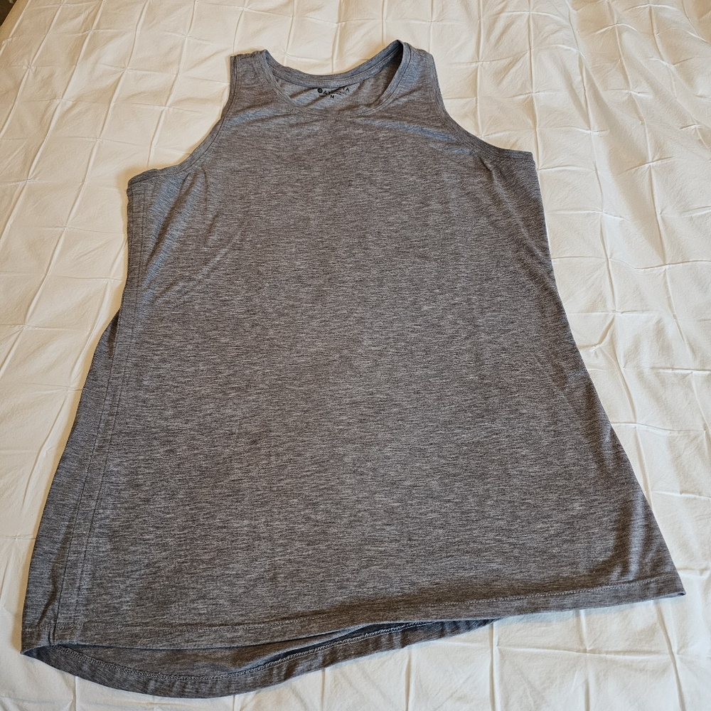 Athleta Vital Tank (Original) Size Medium